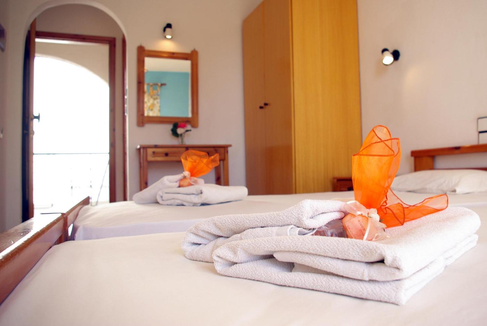 Ostria Hotel Agia Galini  Exterior photo
