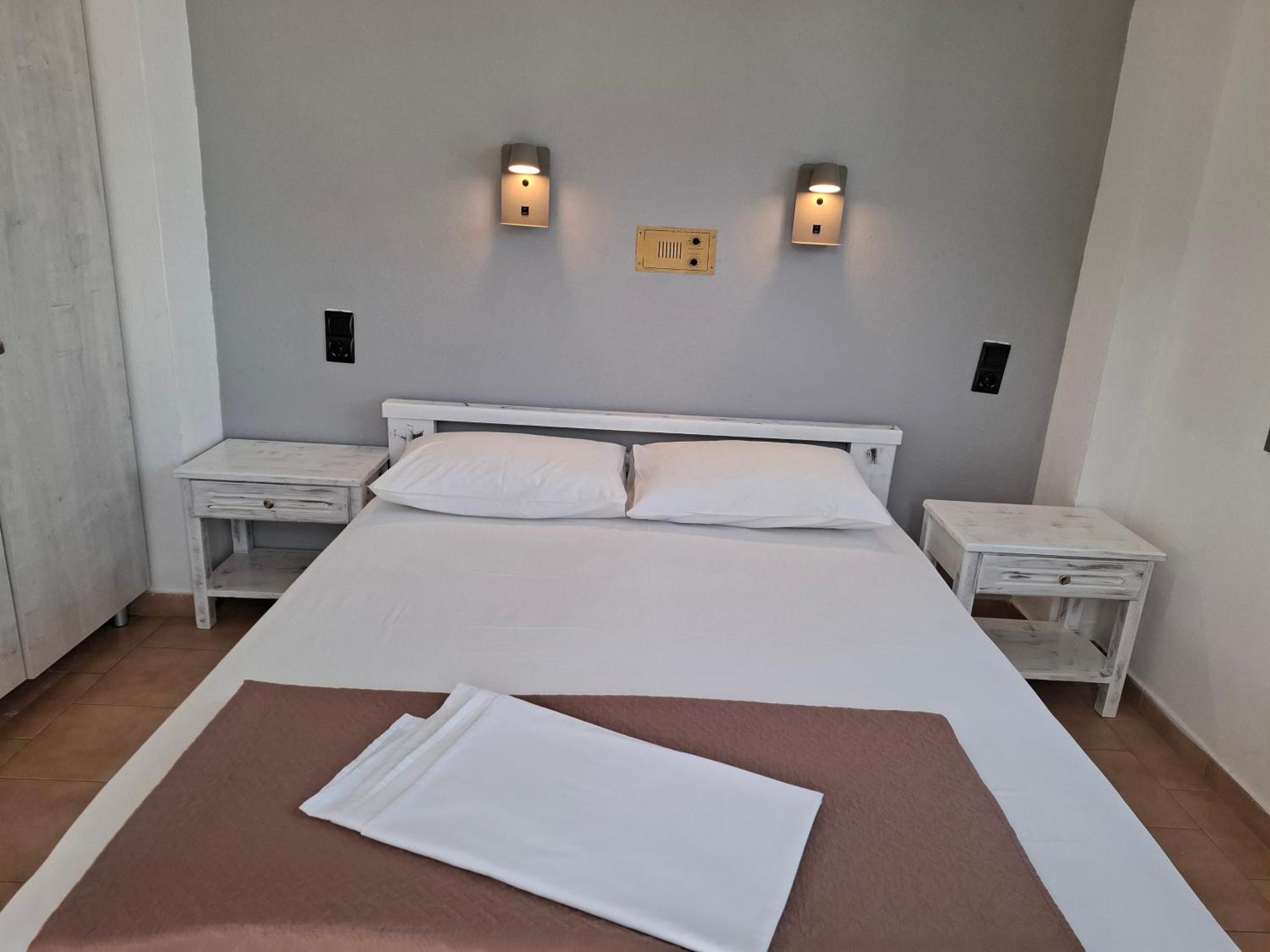 Ostria Hotel Agia Galini  Exterior photo