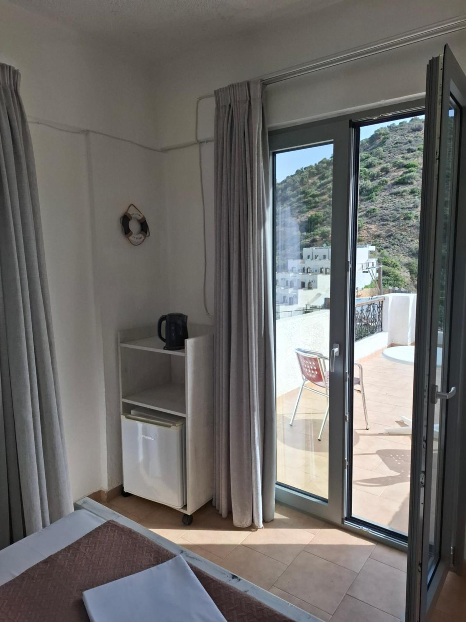 Ostria Hotel Agia Galini  Exterior photo