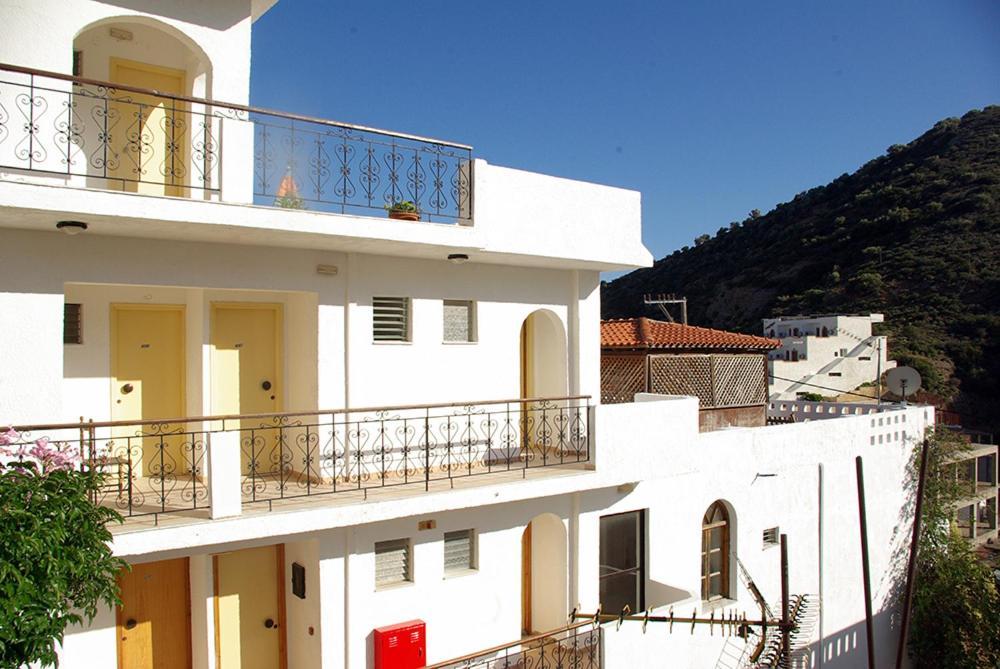 Ostria Hotel Agia Galini  Exterior photo